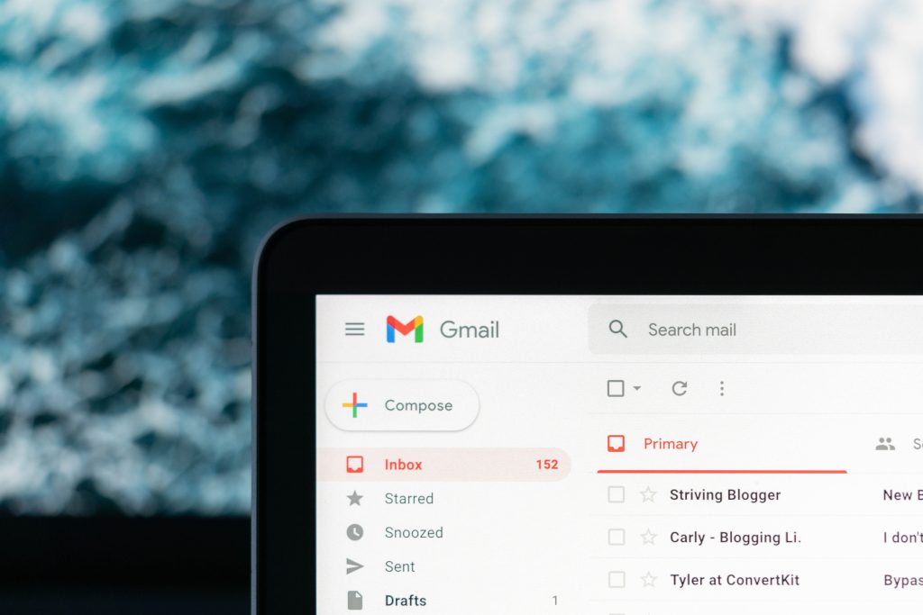 ميزات gmail